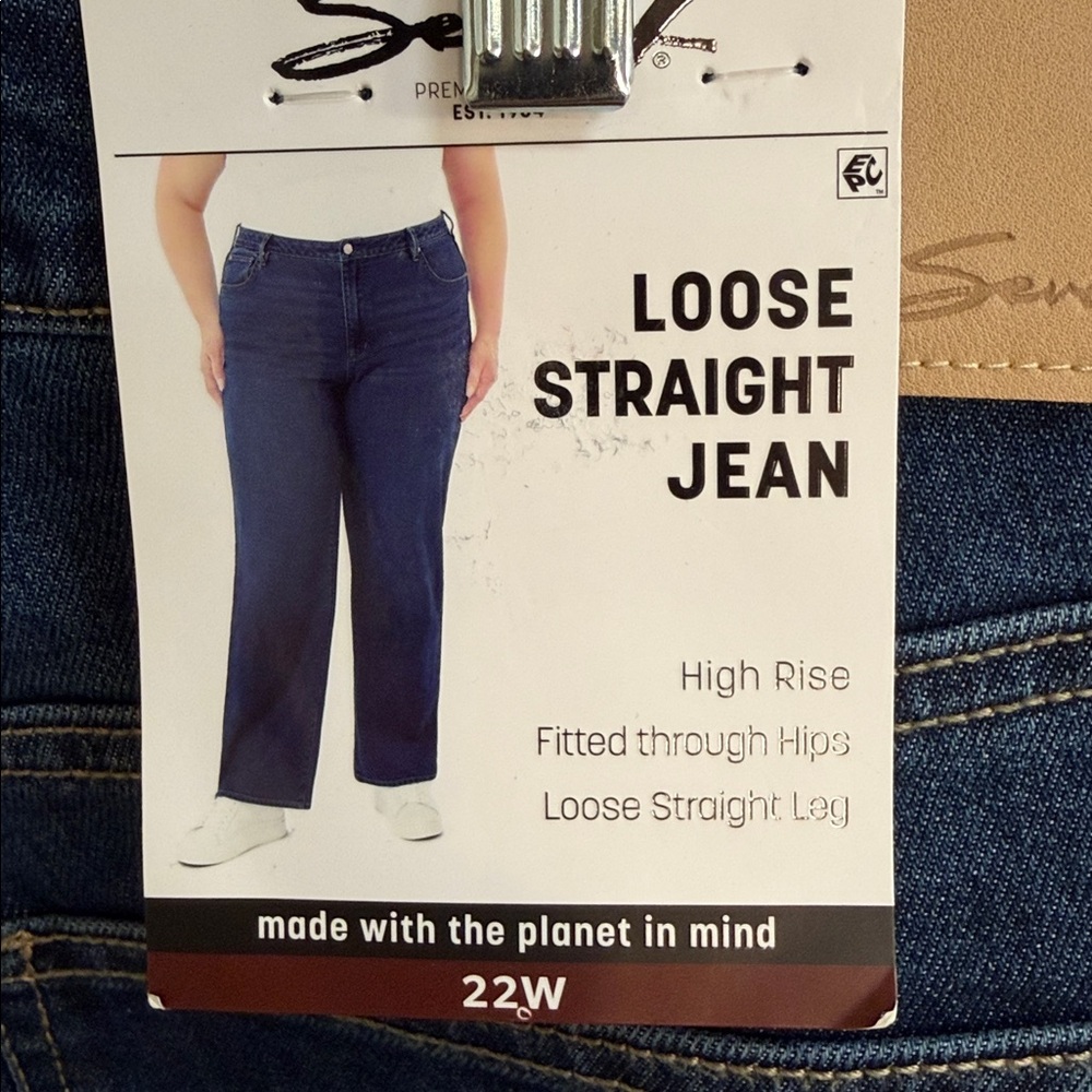 NWT Size 22W Seven7 Loose Straight Jean
